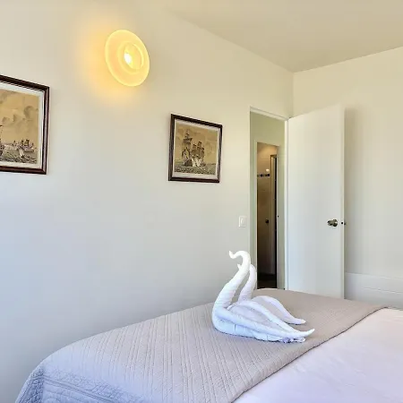 Le Ponant Duplex 3 Bedrooms, 1 Extra, Sea View, Sunset, Parking דירה דוביל